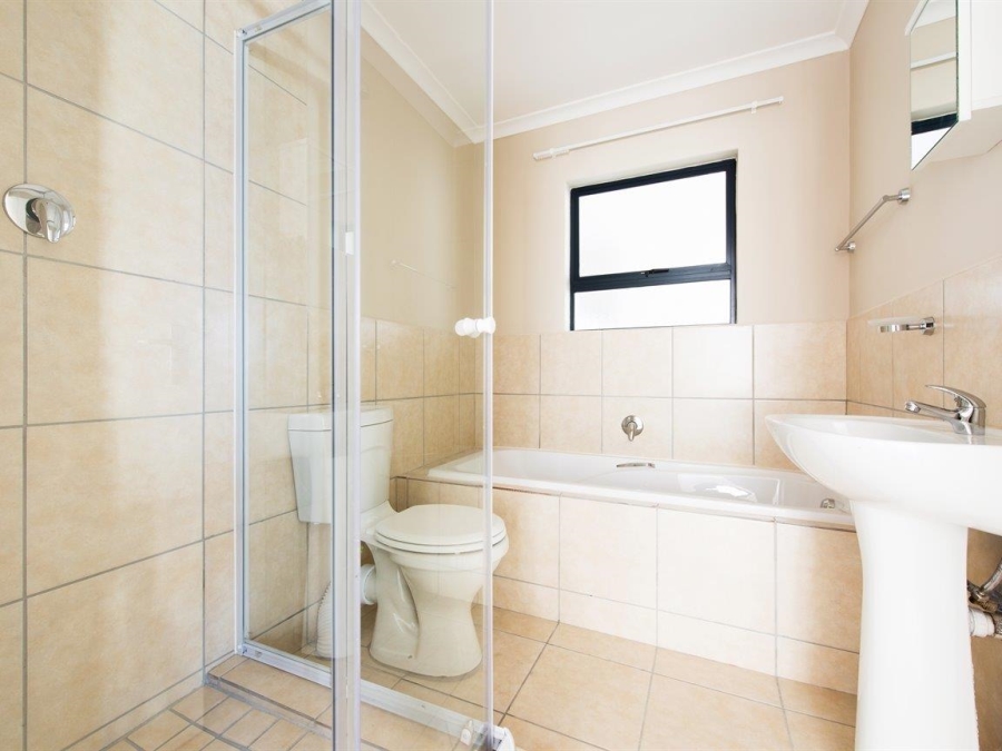 To Let 2 Bedroom Property for Rent in Burgundy Estate Western Cape